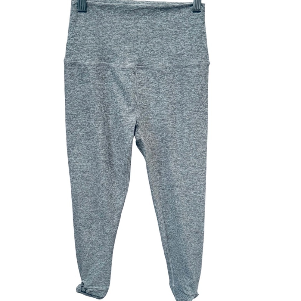 BEYOND YOGA Space Dye Twist and Shout Leggings Grey Crop size Small 8771 - Picture 2 of 8
